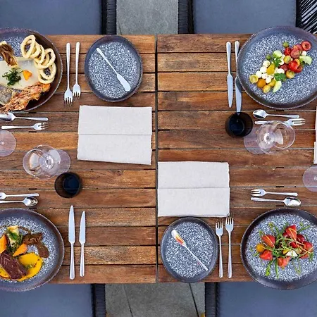 Hvd Reina Del Mar - Premium Service & Free Parking Obzor