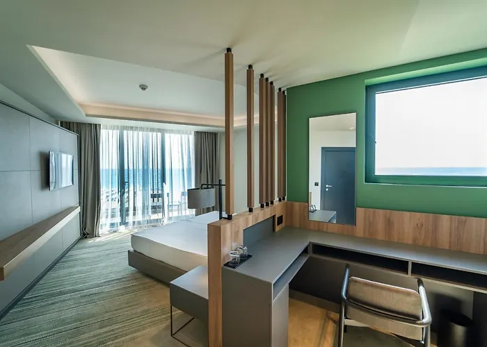 Hvd Reina Del Mar - Premium Service & Free Parking 호텔 오브조르