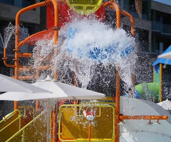 Hvd Reina Del Mar - Premium Service & Free Parking 5* 오브조르