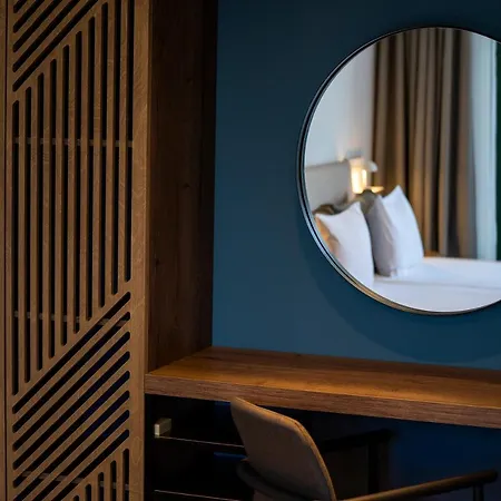 Hvd Reina Del Mar - Premium Service&free Parking Hotel 5*