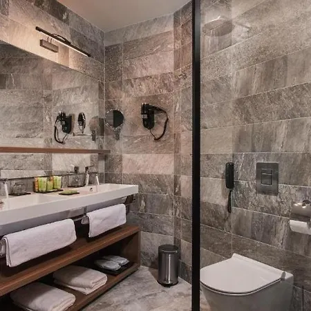 Hvd Reina Del Mar - Premium Service&free Parking Hotel